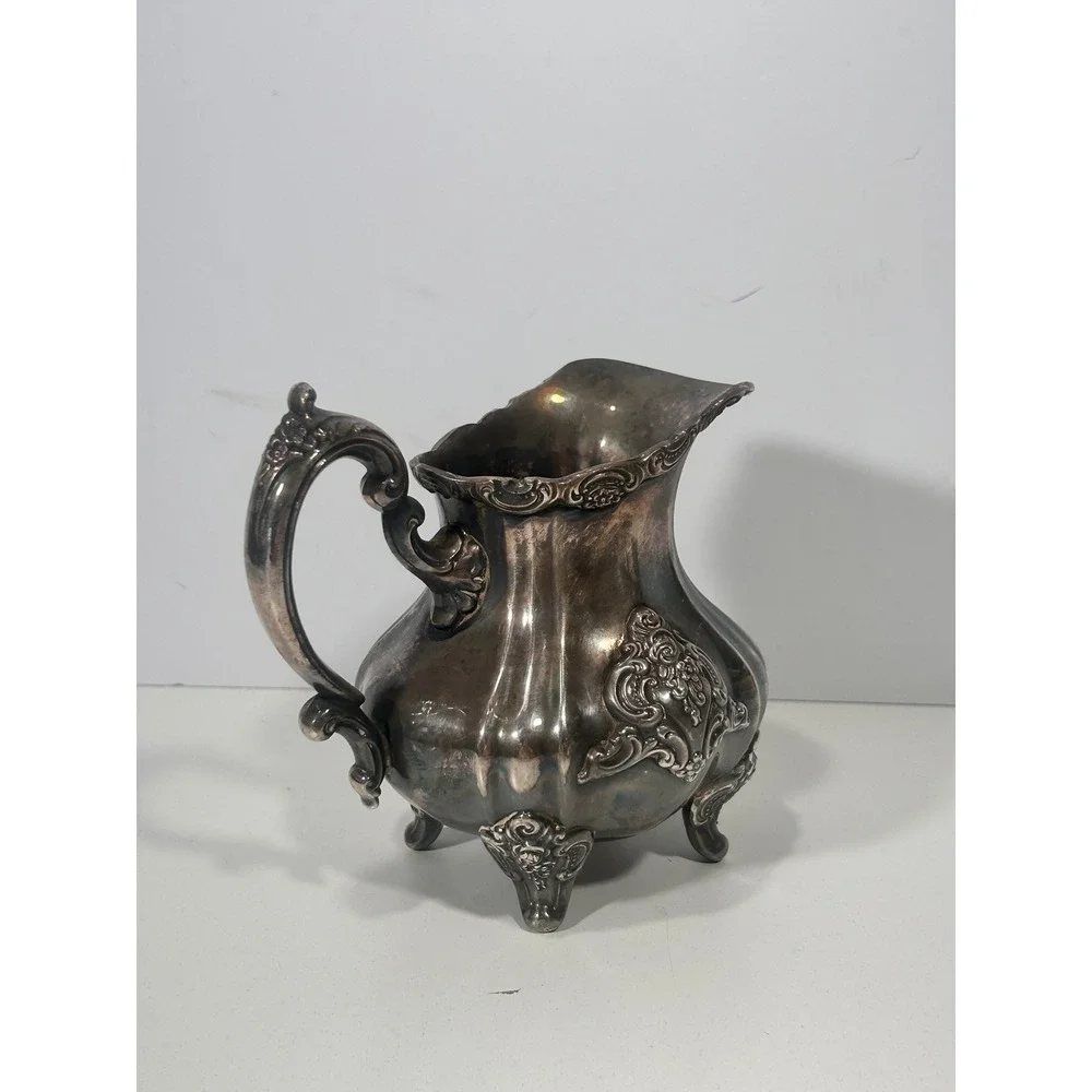 Vintage Towle 2904 Ornate Silver Plated Footed Creamer Pitcher Repousse Floral